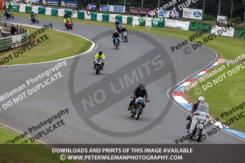 Vintage motorcycle club;eventdigitalimages;mallory park;mallory park trackday photographs;no limits trackdays;peter wileman photography;trackday digital images;trackday photos;vmcc festival 1000 bikes photographs